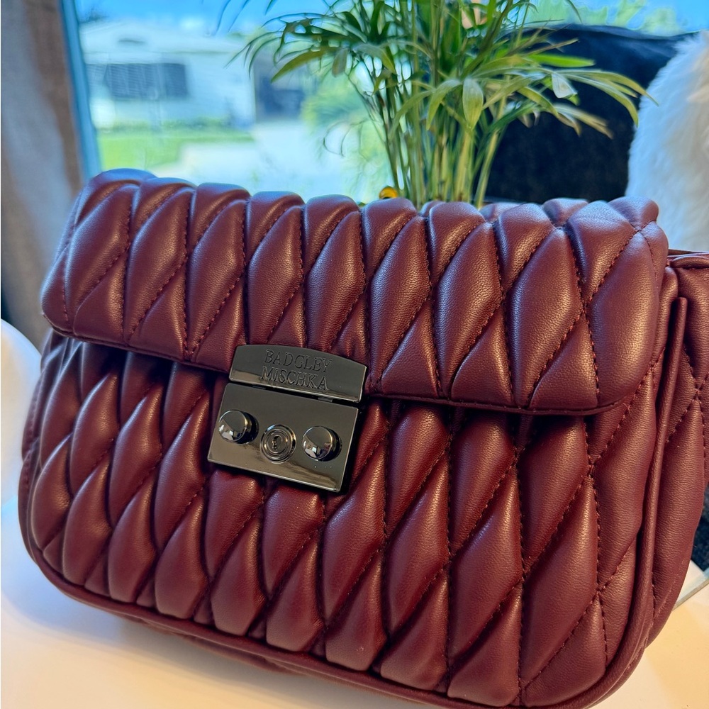BADGLEY MISCHKA Maroon Quilted Crossbody Bag - Picture 3 of 16